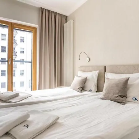 Close- Urban Chic - Luxury - Mennica - 4 Bedrooms