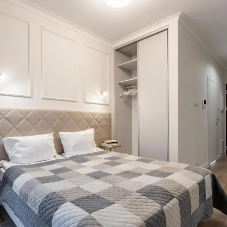 Апартаменты Close- Urban Chic - Luxury - Mennica - 4 Bedrooms